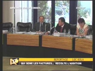 AGDE - 2007 - QUI SEME LES FACTURES - RECOLTE L'ADDITION - CM MAI