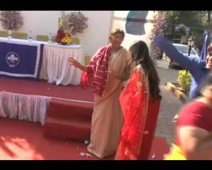 Nandini Nandini helps injured