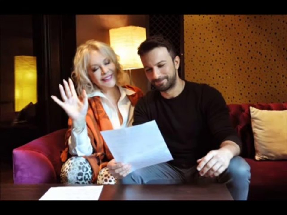 Emel Sayın & Tarkan - Hep Bana