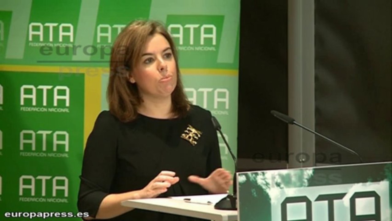 Santamaría, convencida de que España superará la crisis