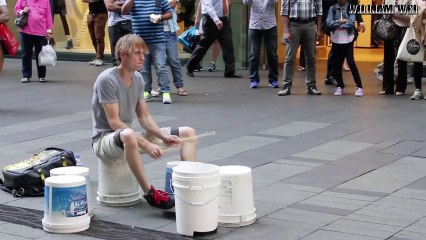 Müthiş Sokak Müzisyeni