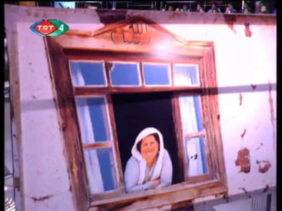 Hale Gur Armut Agaci