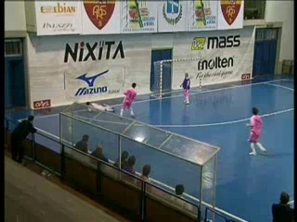 Golaço no futsal