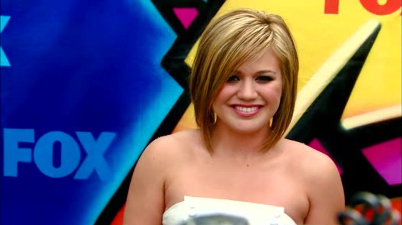 Kelly Clarkson Having a Baby Girl