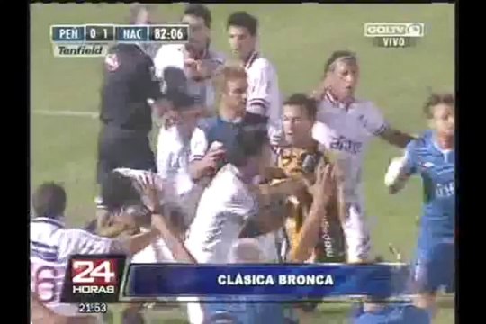 Bloque Deportivo: Cris Martínez, el delantero que enamoró a Universitario (3/4)