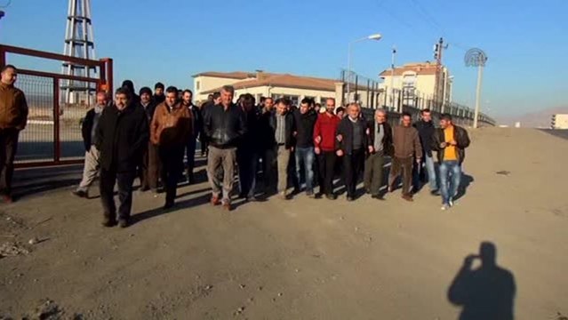 Taşeron İşçi Son Dakika Haberleri! Taşeron işçilerinden kadro isteği (23 Ocak 2014)