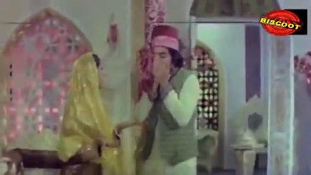 Alavudinum Arbutha Vilakkum Tamil Movie Scene Kamal Hassan Thinking About Sripriya