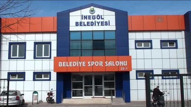 İnegöl Belediyespor'da Antrenör Çakır ile yollar ayrıldı -
