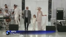 Haute couture: Lagerfeld dévoile une collection Chanel lumineuse
