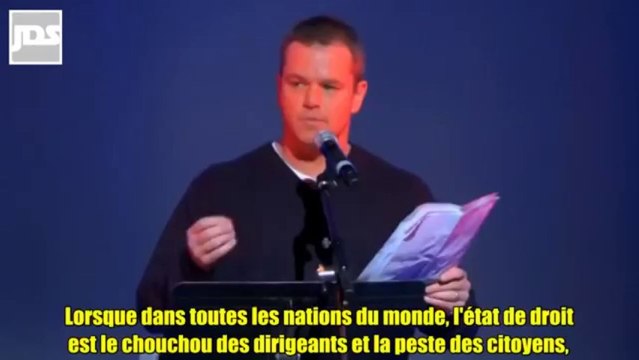 Le problème n'est pas la désobéissance civile. Notre problème, c'est l'obéissance civile. - Matt Damon