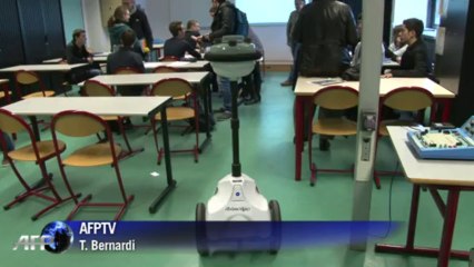 Un "robot lycéen" unique en France expérimenté en Rhône-Alpes