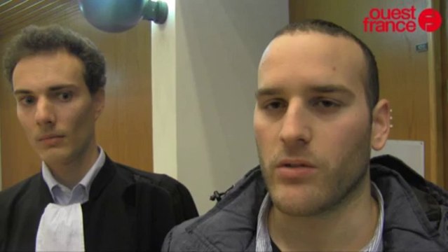 Supporter PSG condamne a Rennes bras leve