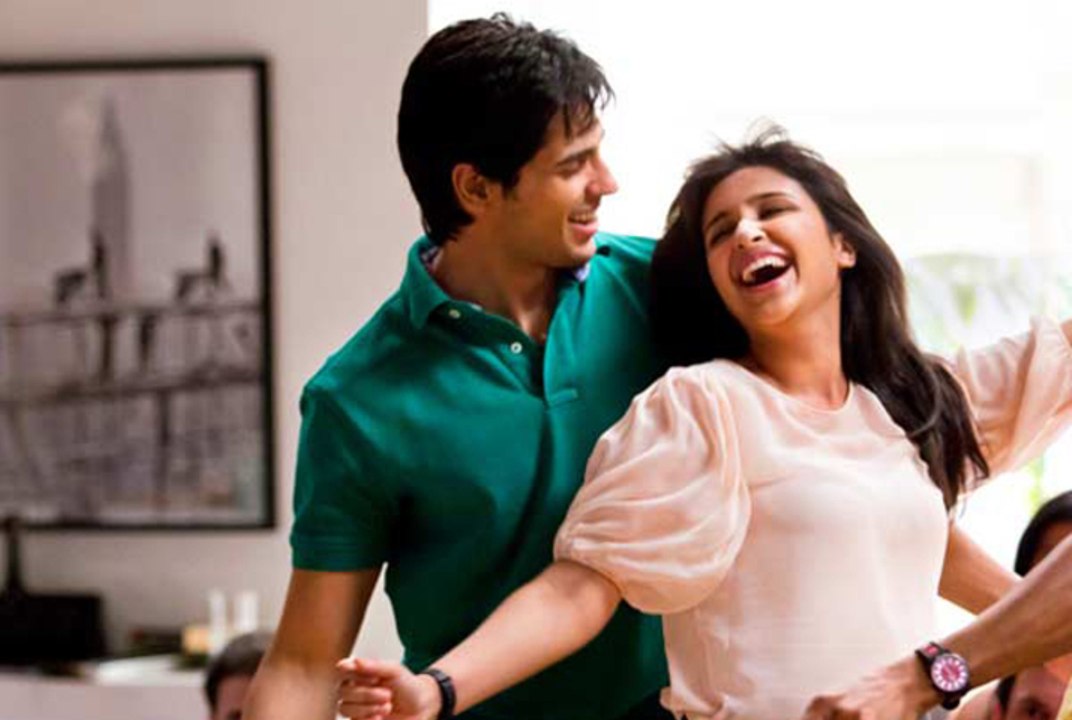 Parineeti Chopra and Siddharth Malhotra promote Hasee Toh Phasee on Dance India Dance