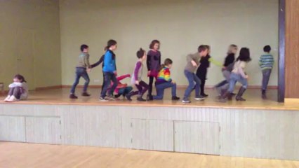 le loup mon oeil mise en scène juliecomm  CE1 Ecole ste Melaine de Plumelin