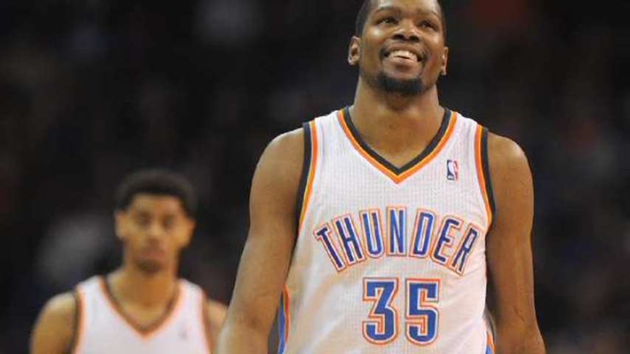 Kevin Durant Nets 30 to Lead Thunder