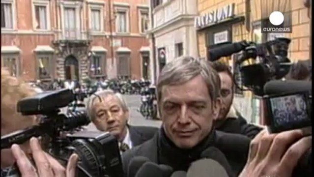 Italia: intesa Renzi-Berlusconi su legge elettorale, si dimette presidente Pd