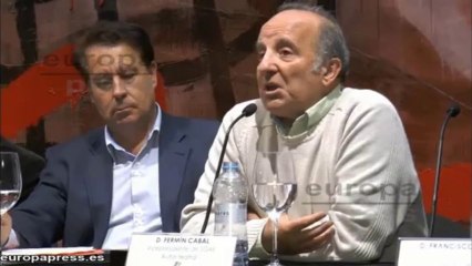 Cariñena distinguido con la Medalla de Honor-. Firma: ACRA/MCTV .-