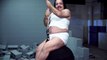 Ron Jeremy fait une parodie de Wrecking Ball de Miley Cyrus... Un gros porc en slip!