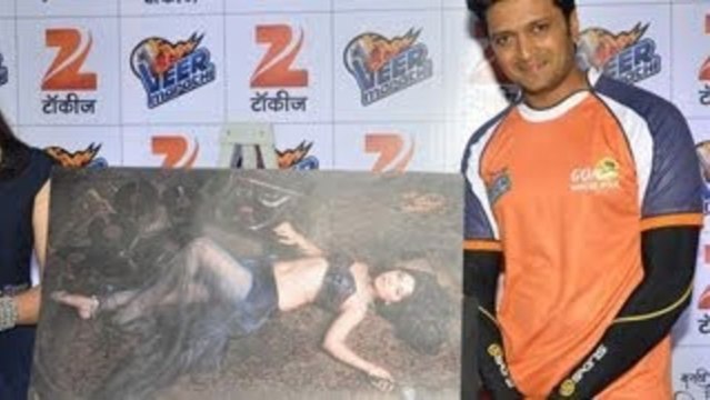 Veer Marathi Team Unveils Zee Talkies Calendar !