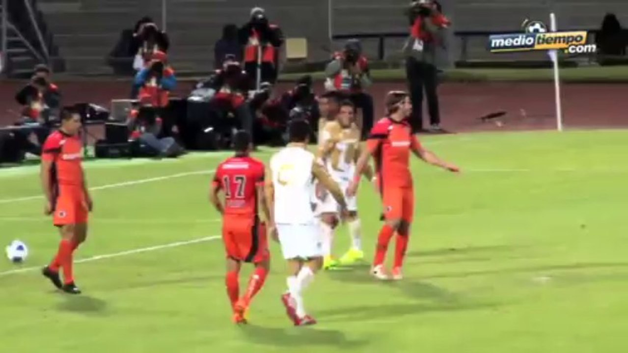 Pumas 3 - 0 Delfines... Goleada de Pumas salvó...