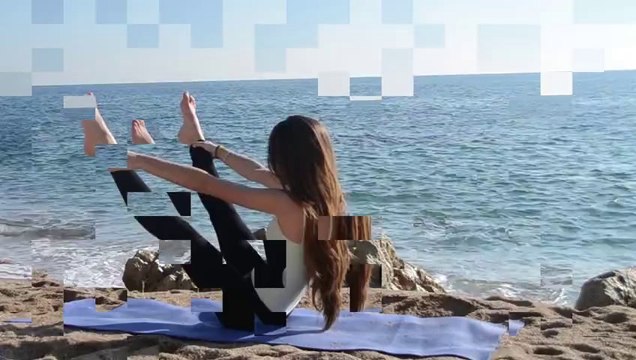 OPEN LEG ROCKER - Pilates exercise