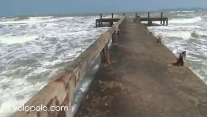 Bang Saphan a day with waves