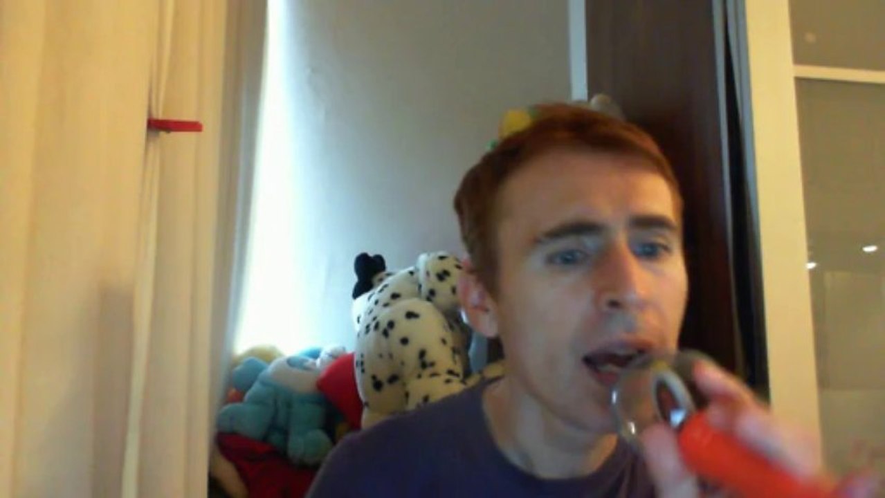 Wiwi égratigne "Jean Louis" d'Yves Jamait