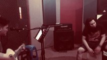 1st time practise cover lagu Hyperacts - Hanya Aku. Vocal:Nad, Gitar:Shadiq, Bass:Apis, Cajon:Kadok