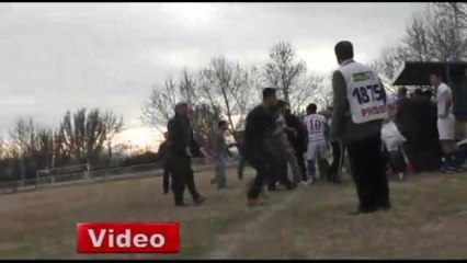 Süpürge Sapıyla Futbol Terörü