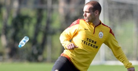 Seedorf, Galatasaraylı Sneijder'i İstiyor