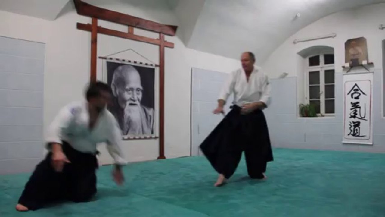 Katate dori kote gaeshi 1ère forme