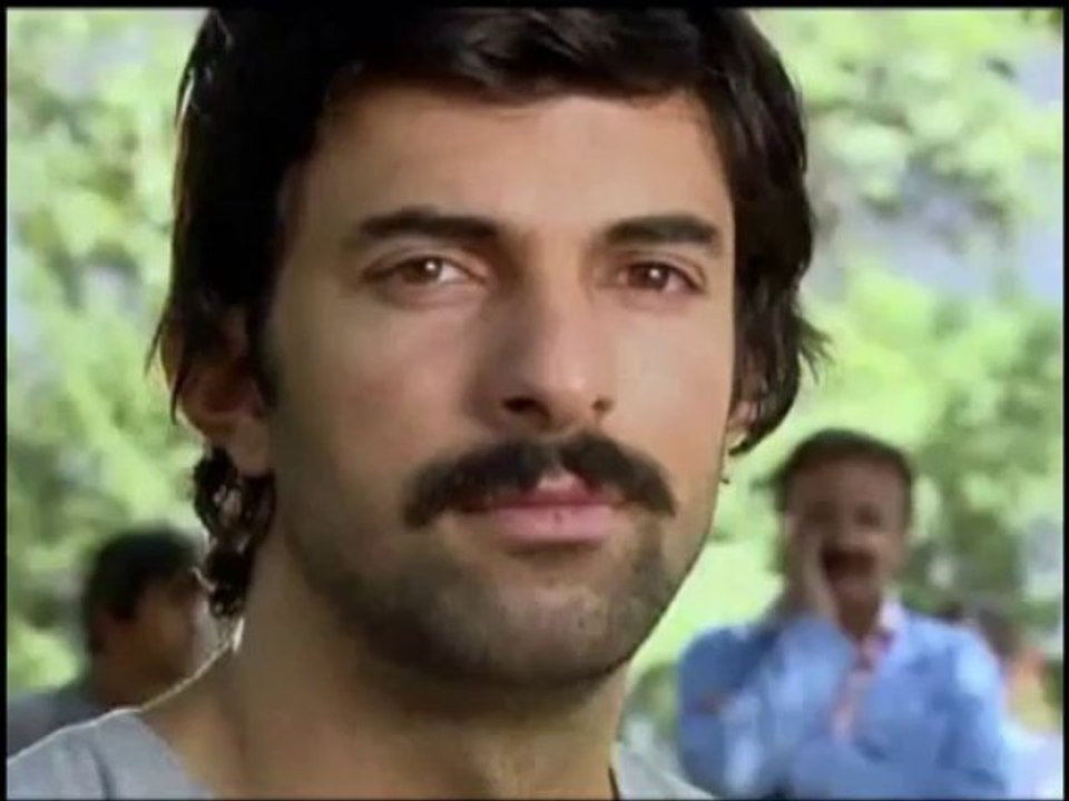 ENGIN AKYUREK ЛАБИРИНТ