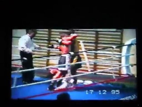 Boxing the DOGS - FRED BOXE 1995