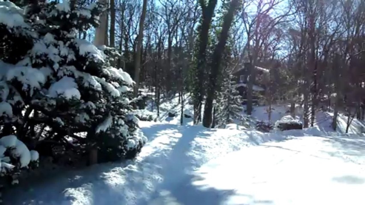 2014-01-22 Phuc Cycles to School in the Snow