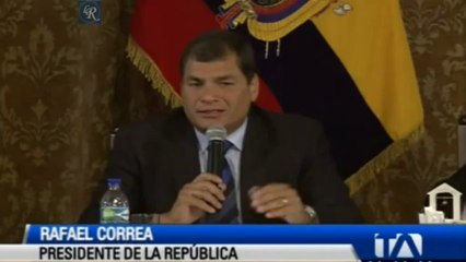 Rafael Correa, compacto del conversatorio con prensa internacional, Ecuador