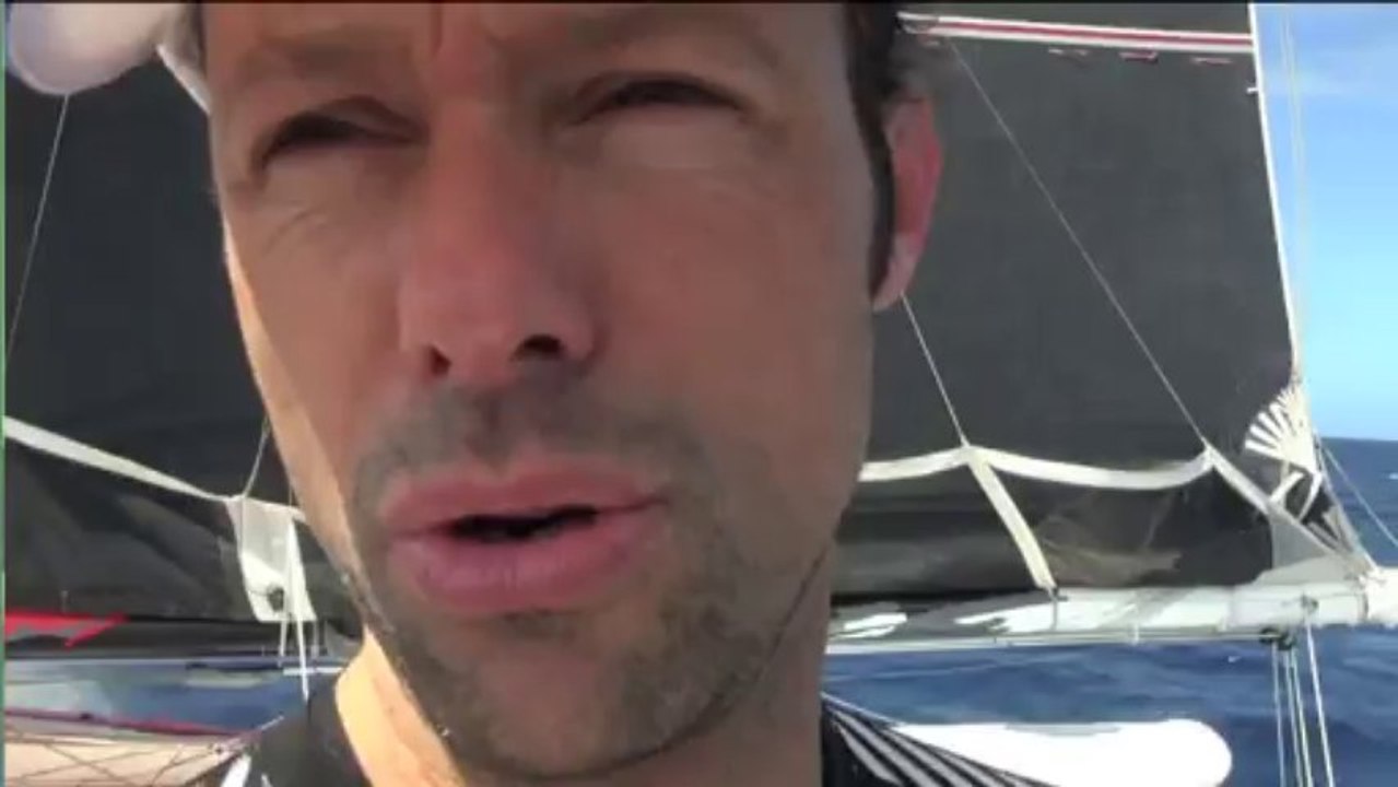 Sodebo - Tour du Monde 2014 : Vidéo du bord - Jour 5 - Glisse sous les Alizés