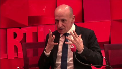 À force de trop regarder la télé, ça va mal finir !