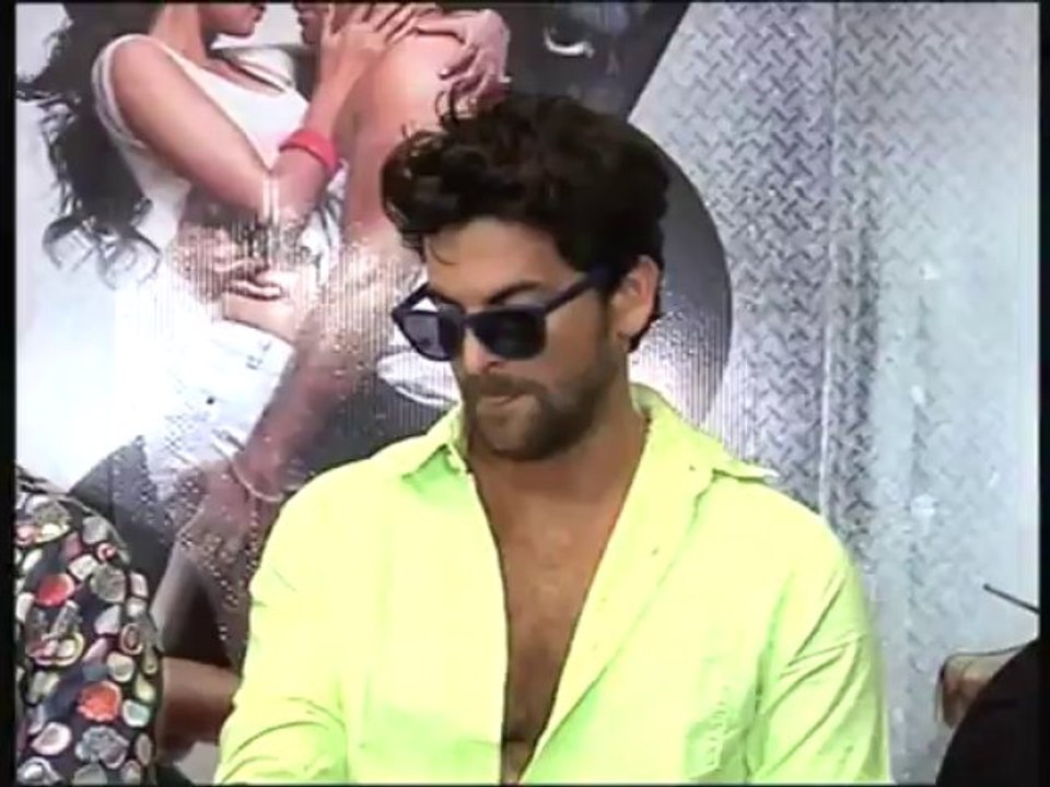 Neil Nitin Mukesh the show stopper at Rohit verma's show