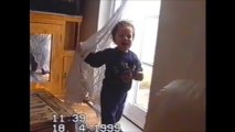 Really funny baby, hilarious baby  playing peek-a-boo with his mum!