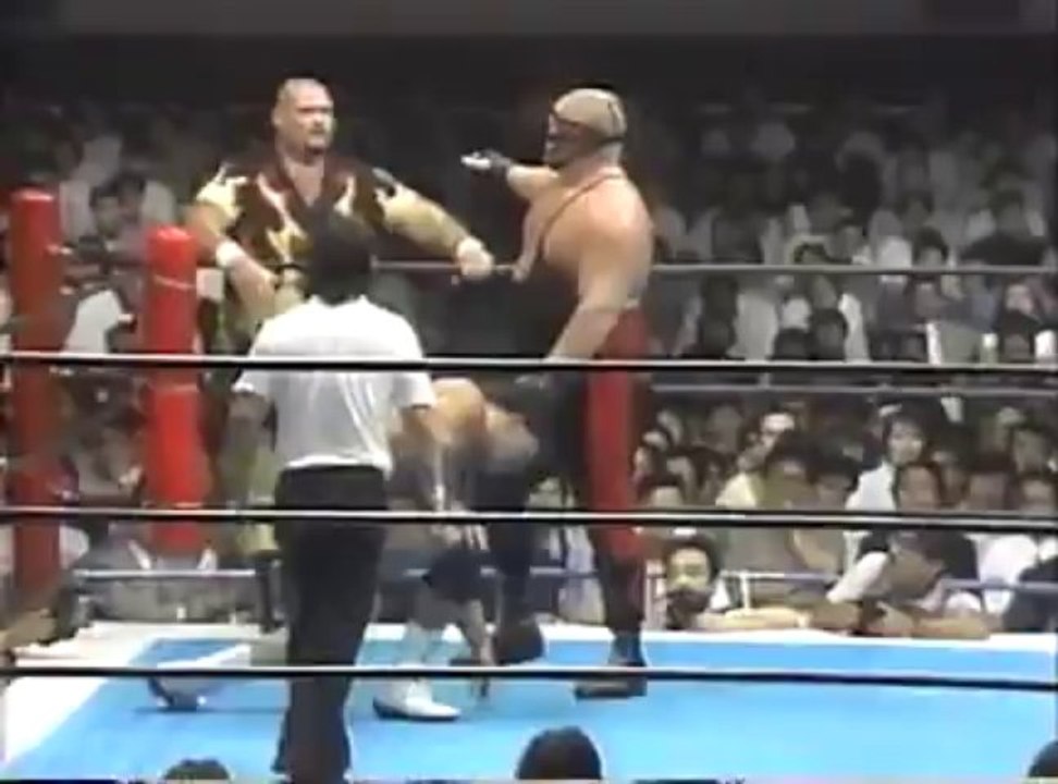Steiner Brothers vs. Bam Bam Bigelow & Vader (New Japan 6.26.92)