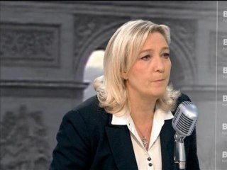 Marine Le Pen: "c'est clairement un échec pour Manuel Valls" - 23/01