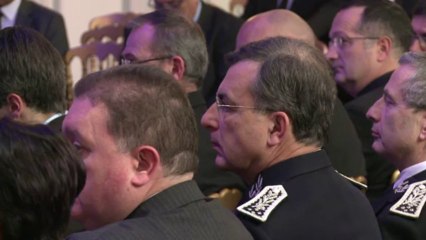 Cambriolages: Valls promet de "renverser la vapeur"