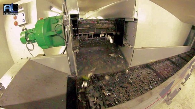 Convoyeur pièces emboutissage