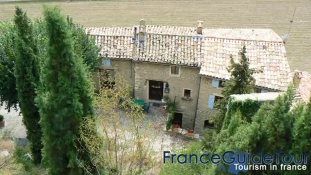 Montbrun-les-Bains, un des plus beaux villages de France (Rhône-Alpes, Drôme, franceguidetour, HD)