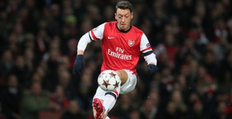 Mesut Özil, Ayakkabısında "Türk Bayrağı" Taşıdı