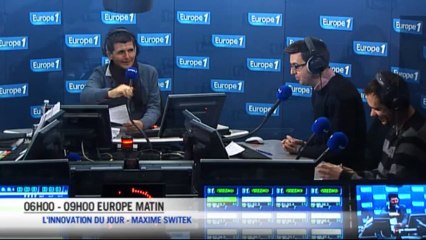 Une boîte très fleur bleue