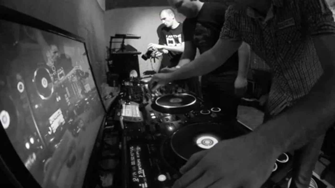 In Da House #2 (extrait)