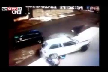 Küçük çocuğun kazadan mucize kurtuluşu!