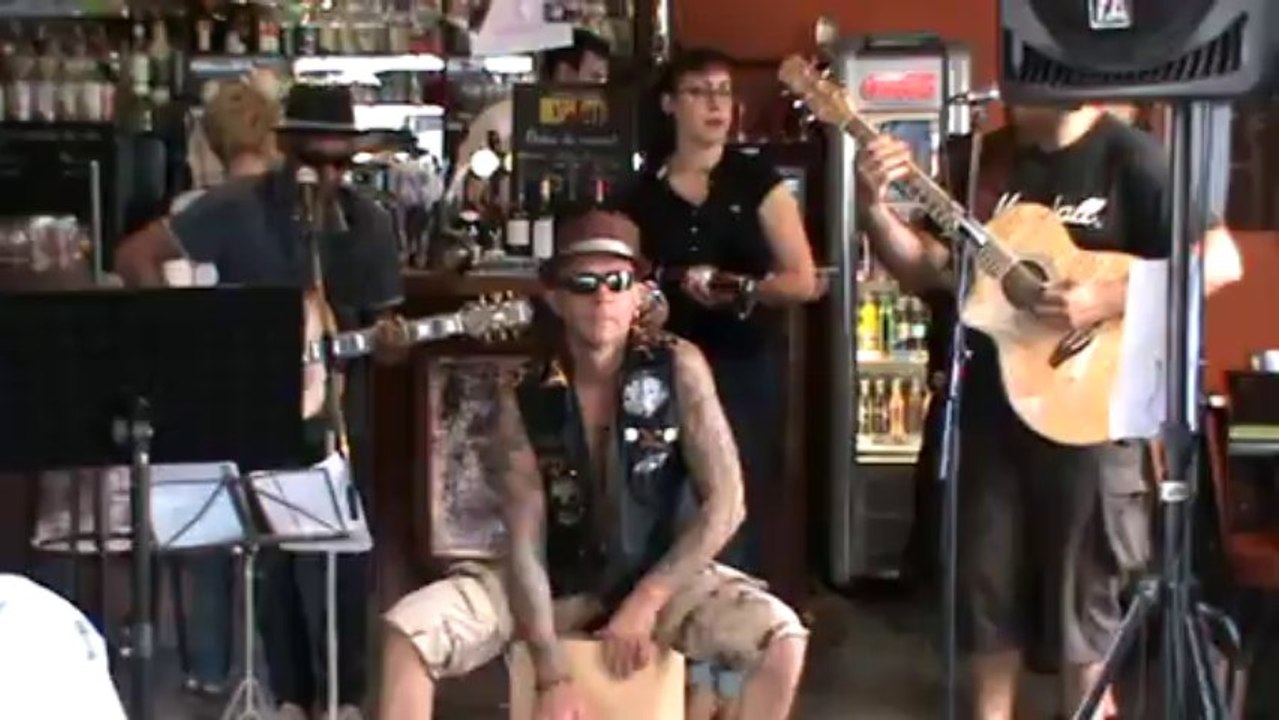 Ally & The Blue Note à l'escale Le Havre 07.07.2013 The Clash guns of brixton