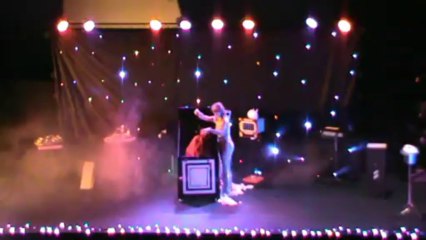 malle des indes unique en france présenter par cérix magic show